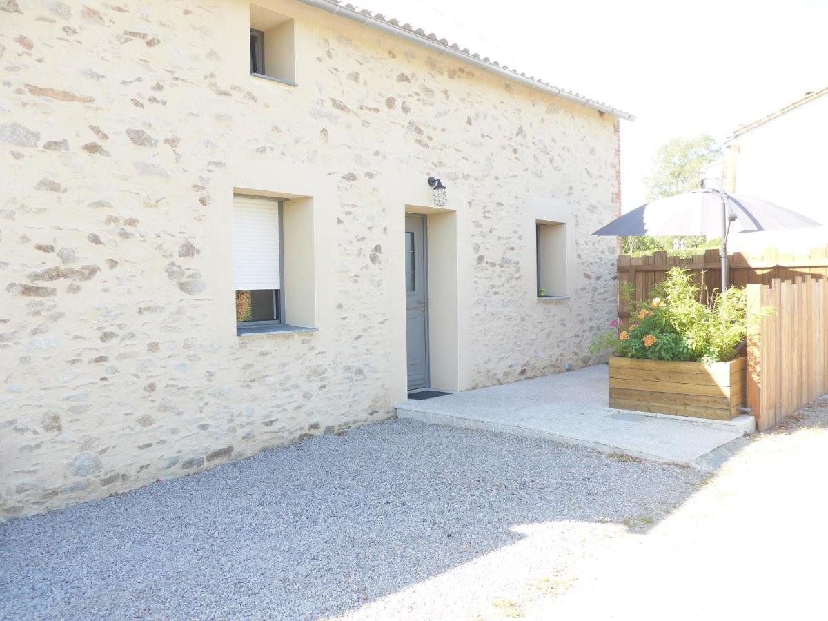 Gîte rural 3 étoiles, 4 pers Puy du fou vendée ,montaigu clisson La Boissiere-de-Montaigu Exterior foto